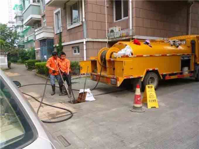 清理化粪池 吸污车抽污水、抽化粪池